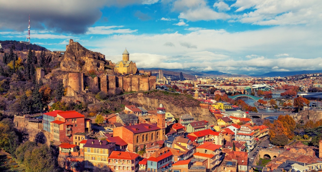Tbilisi-Retina.jpg Tbilisi-Retina.jpg